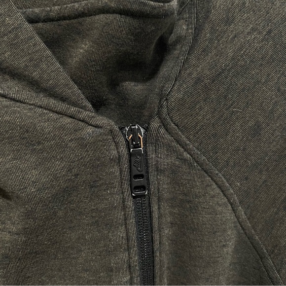 Nike Dark Green Tech Fleece Jacket - Picture 3 of 8